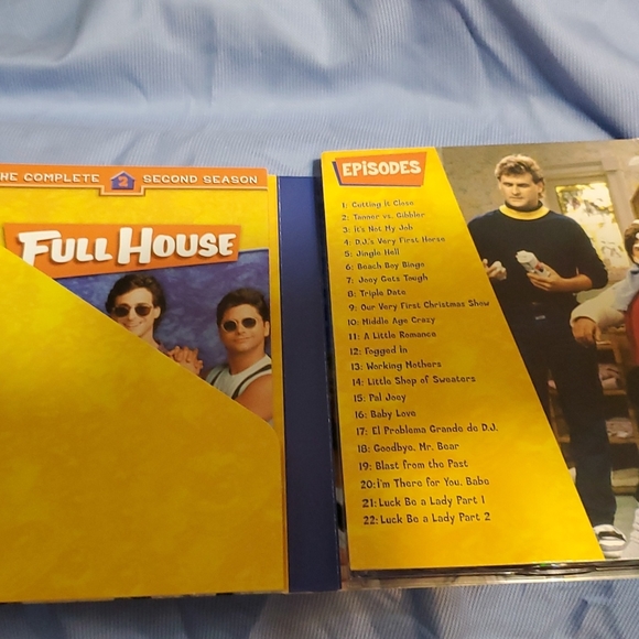 Full House season 2 DVD boxset - Picture 2 of 3